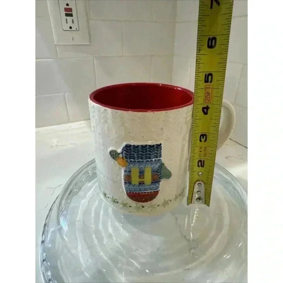 Anthropologie Bundled Up Winter Mitten Coffee Cocoa Tea Mug Monogram Letter H - Picture 10 of 11